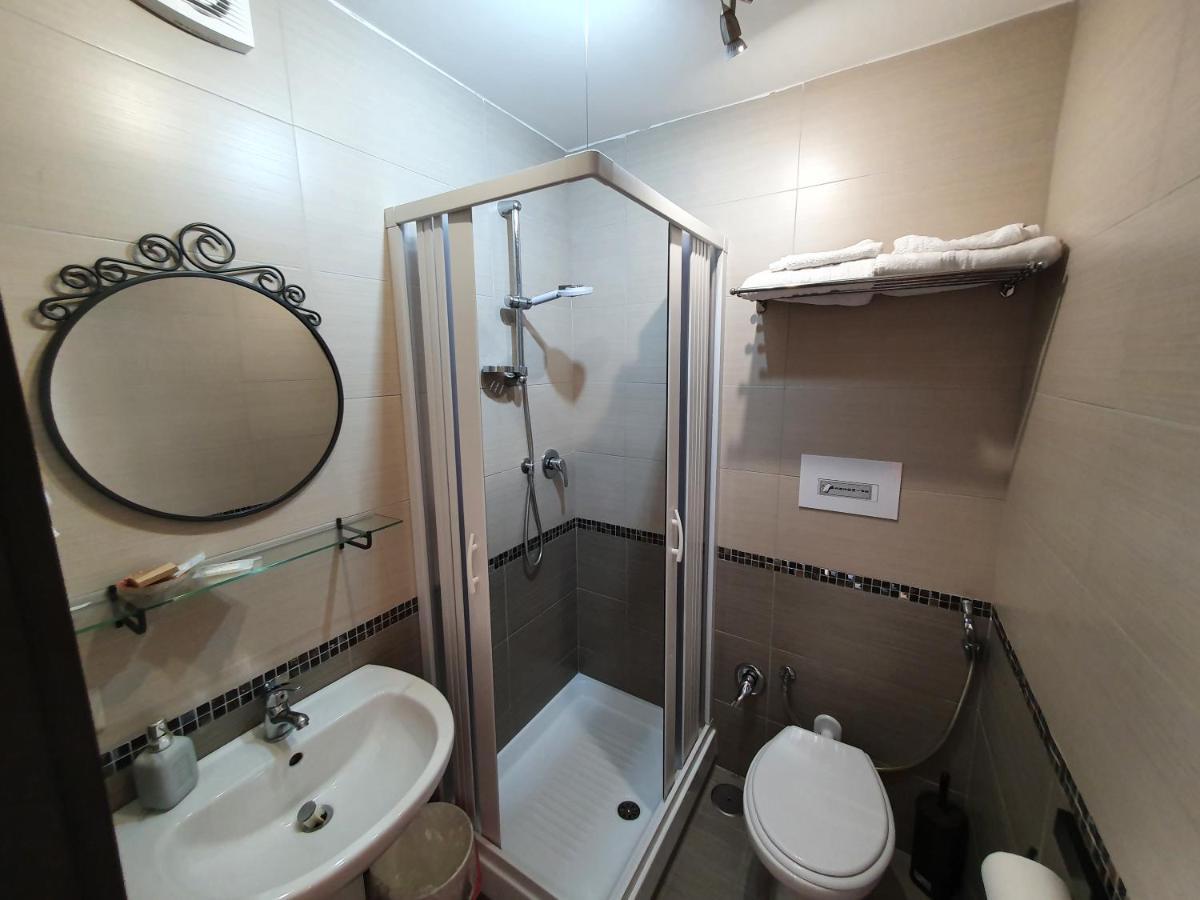 Domus Armenio Bed & Breakfast Naples Luaran gambar