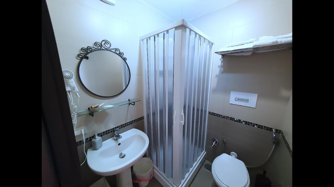 Domus Armenio Bed & Breakfast Naples Luaran gambar
